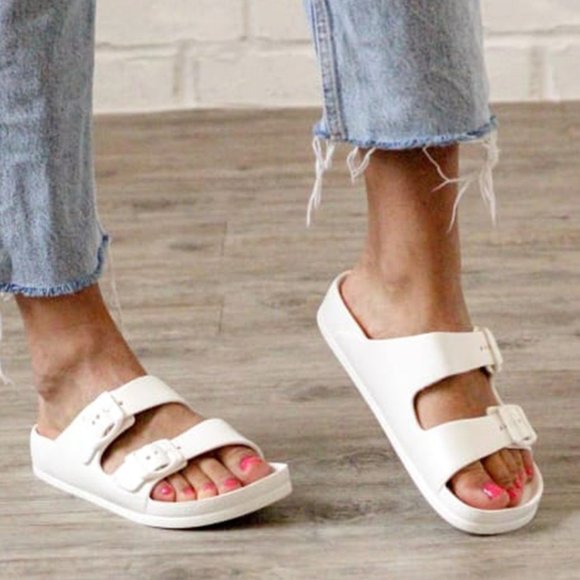 Shoes - 𝅺WHITE Double Buckled Strap Sandals